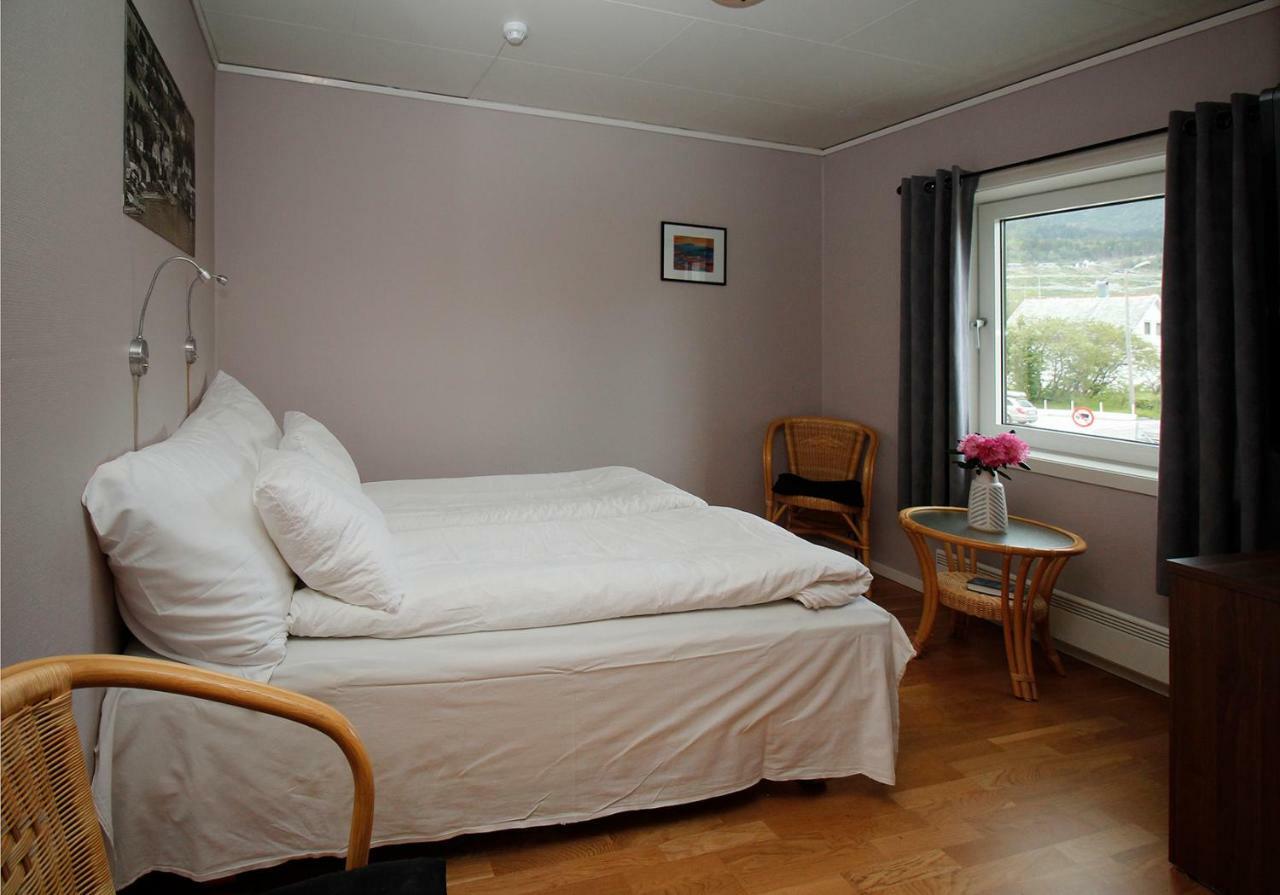 Sentrum Hotel Nordfjordeid Εξωτερικό φωτογραφία